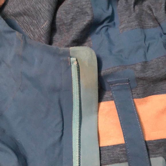 Patagonia waterproof ski shell - Picture 8 of 8